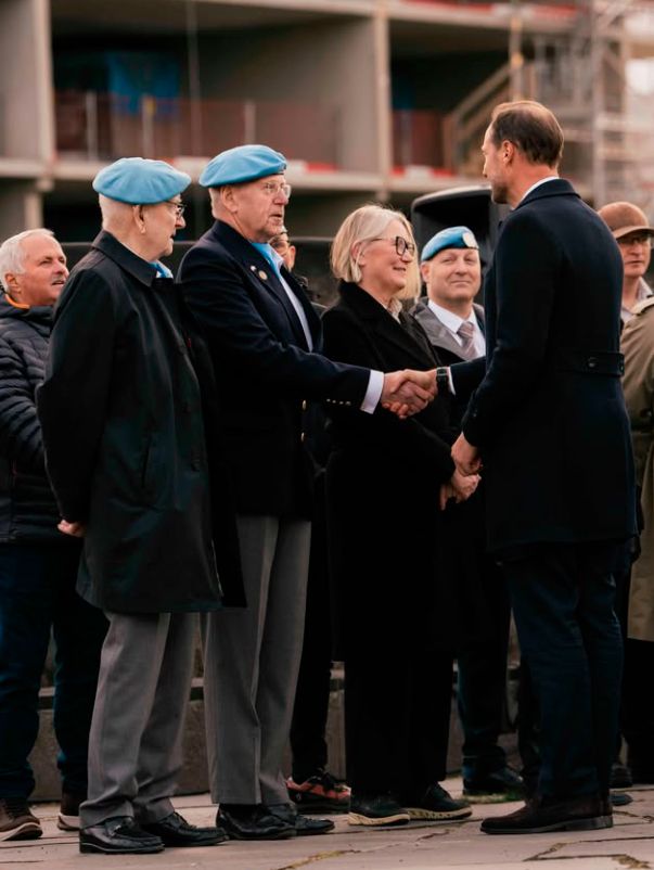 Haakon VIII, en la primera visita oficial de su reinado