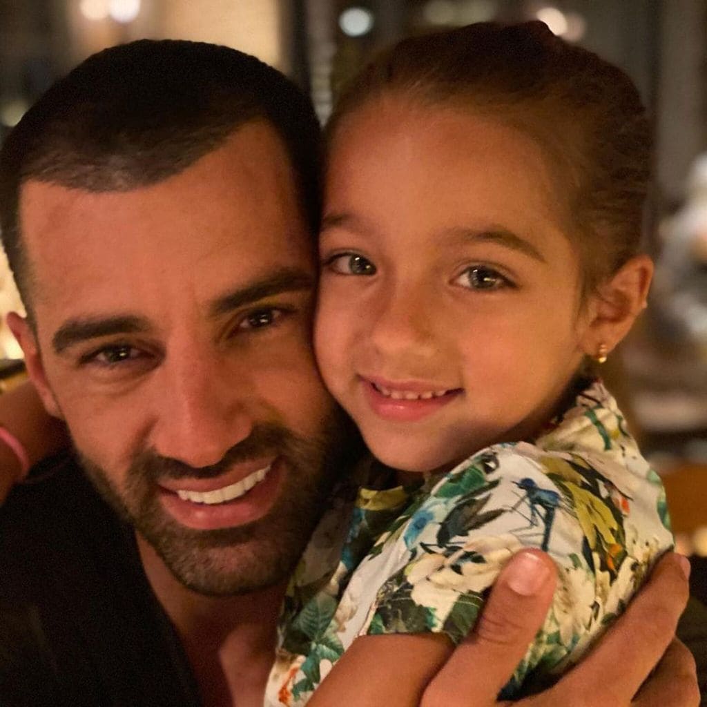 Toni Costa y su hija Alaia