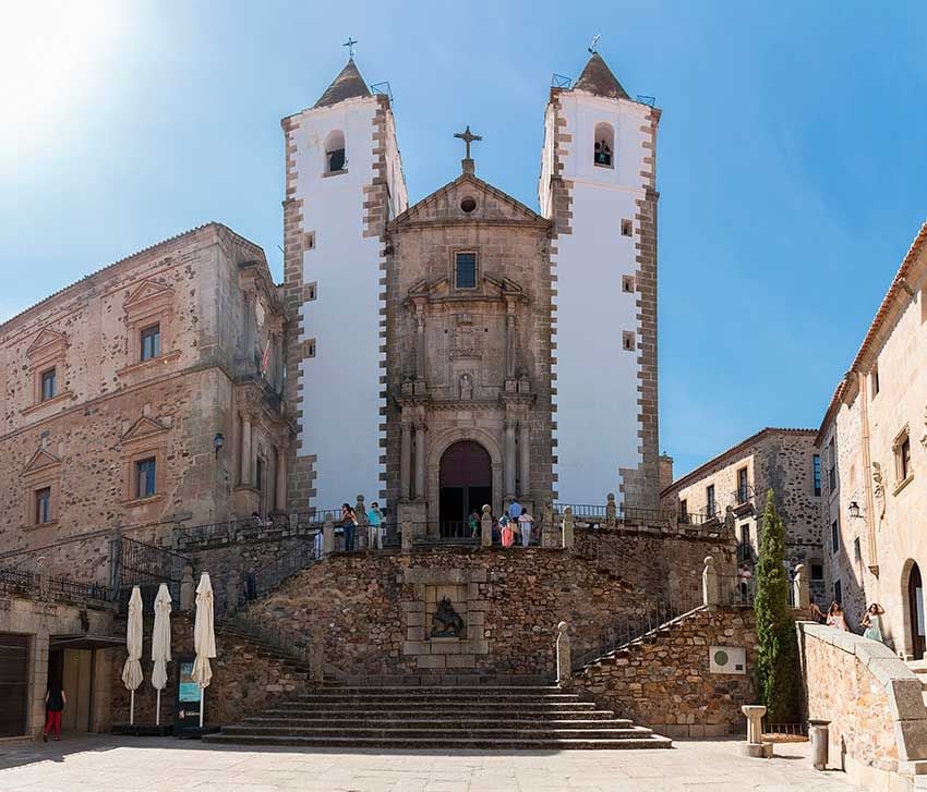 Iglesia de San Francisco Javier o de la Preciosa Sangre, Cáceres