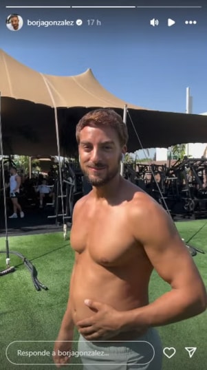 Borja González enseñando su físico después de 'Supervivientes'