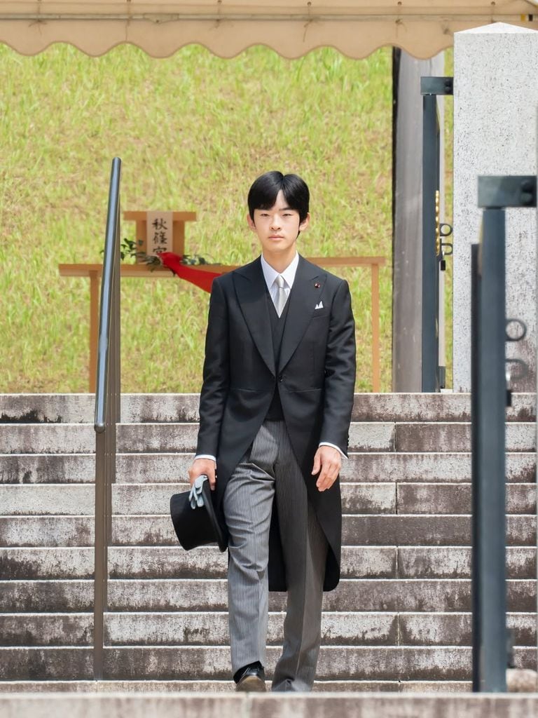 Hisahito de Japón en las celebraciones por su mayoría de edad