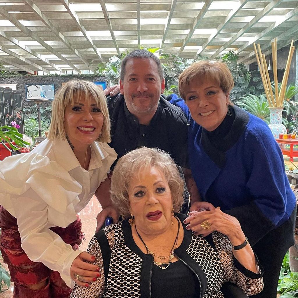 silvia pinal y sus hijos