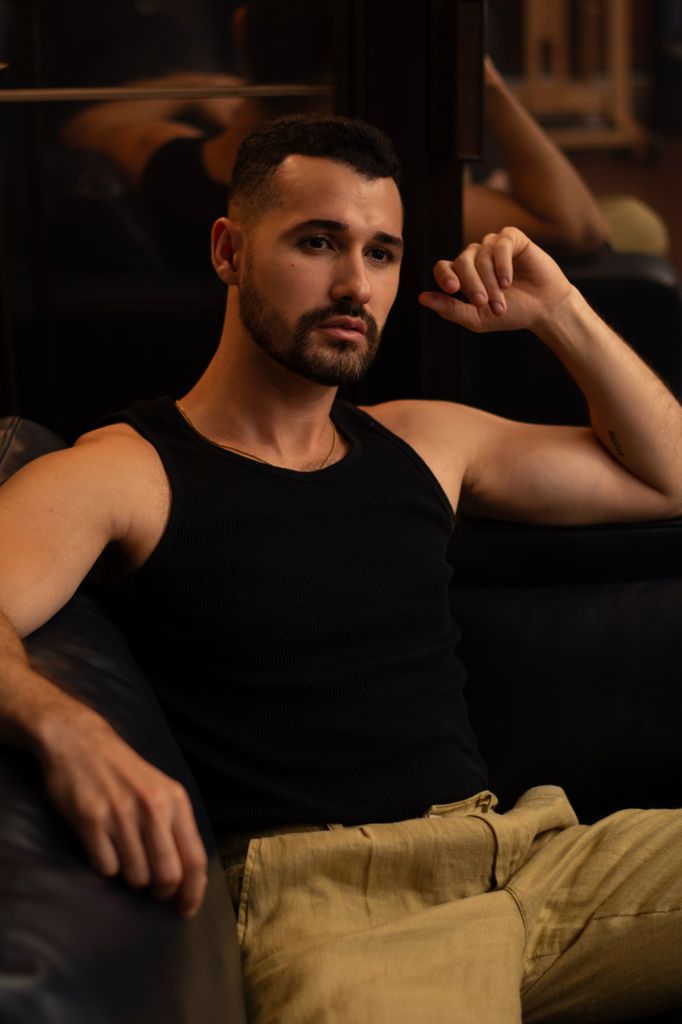 Carlo Arrechea inició en la actuación a los 6 años en su natal Cuba.