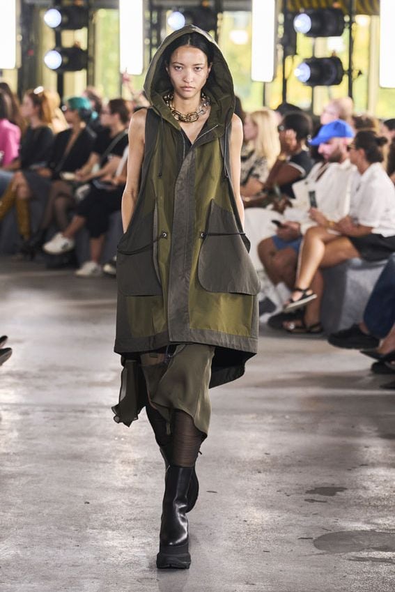 sacai027a