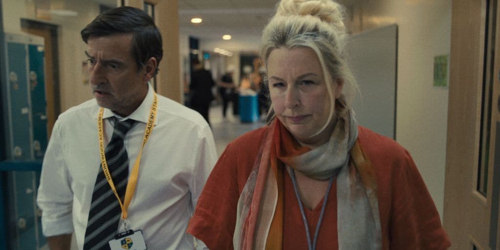 Hanna Walters da vida a la señora Bailery y además es productora de la serie junto a su marido Stephen Graham