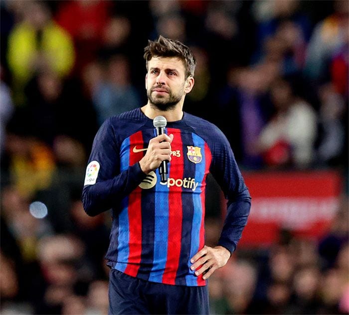 Piqué llora en el Camp Nou