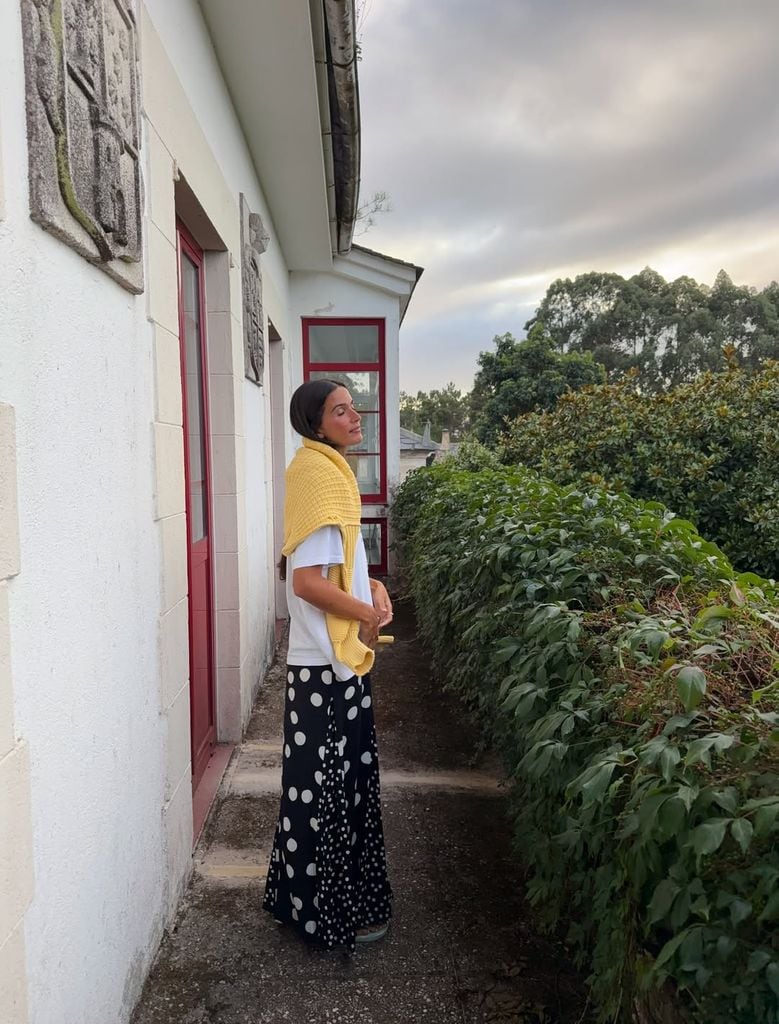 Ale Navarro en su casa familiar en Pallares, Galicia