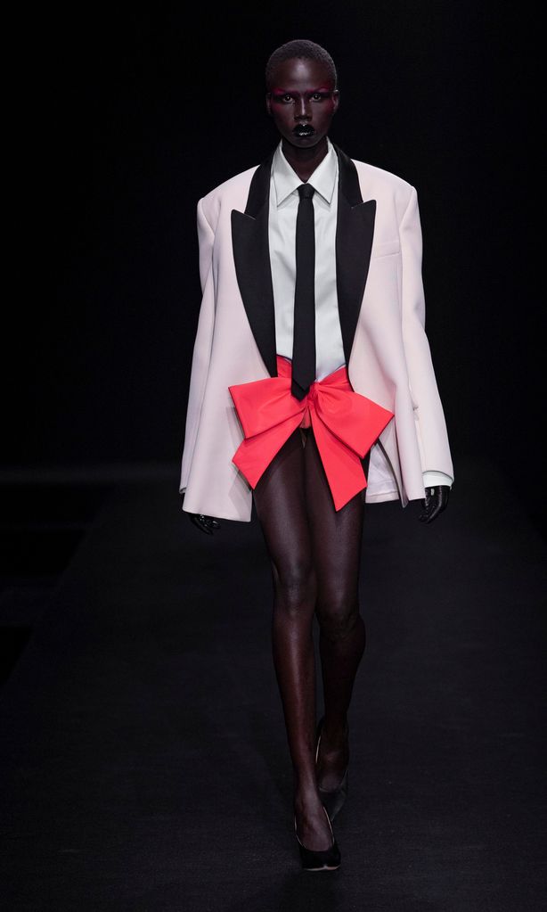 le club couture es el nombre de la colecci n primavera verano 2023 de valentino