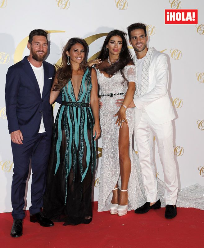 Leo Messi y Cesc Fábregas con sus mujeres