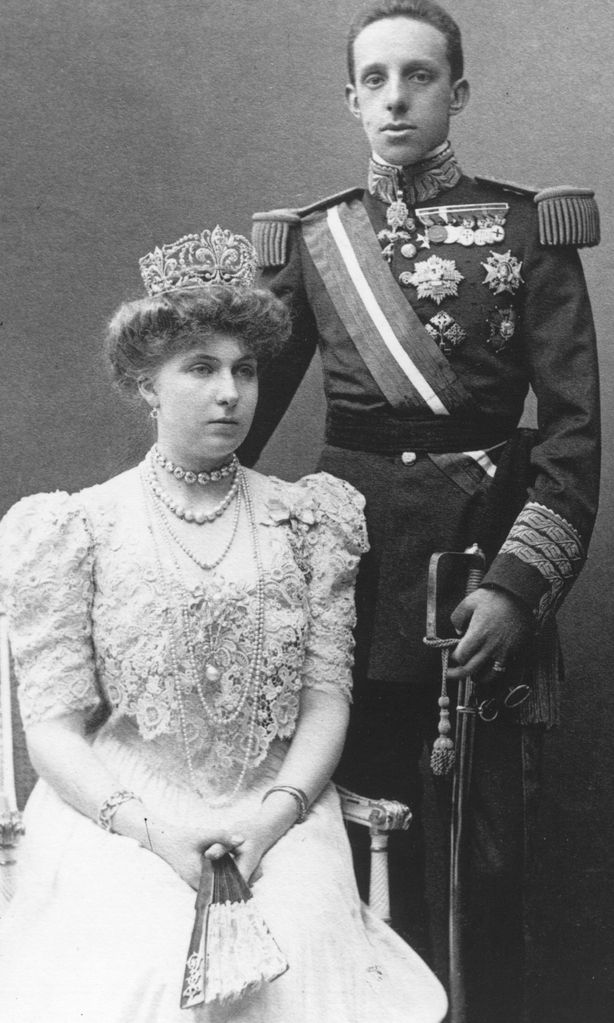 Rey Alfonso XIII y Victoria Eugenia de Battenberg