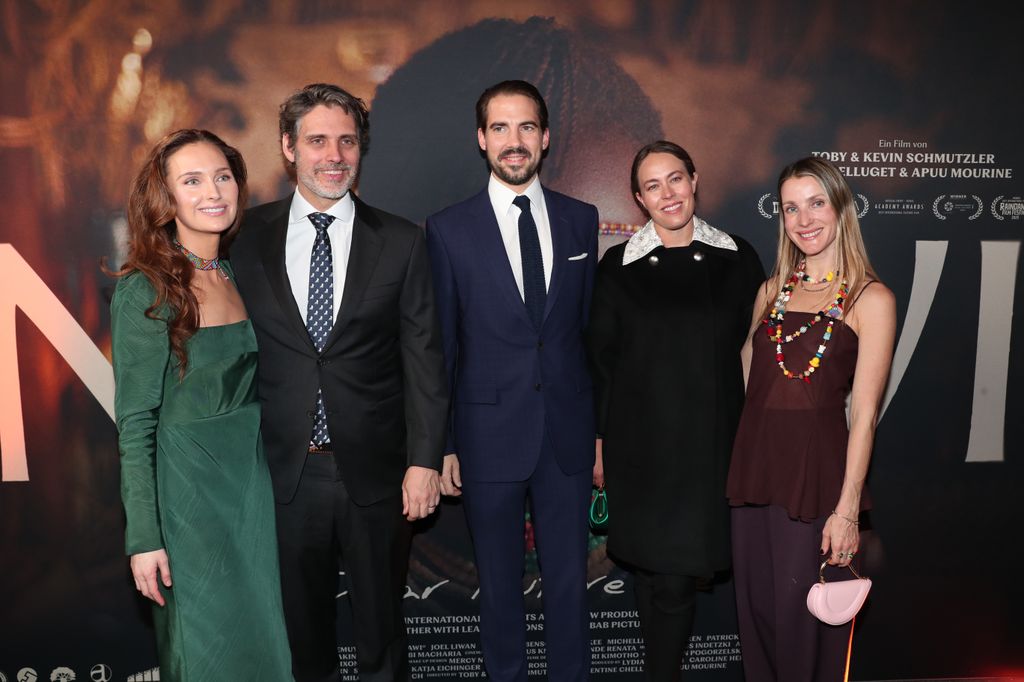 De izquerda a derecha; pricnesa Sophie-Alexandra ode Bavaria, Prince Ludwig de Bavaria, Prince Philippos de Grecia, Nina Flohr  y Ekaterina de Hannover 
