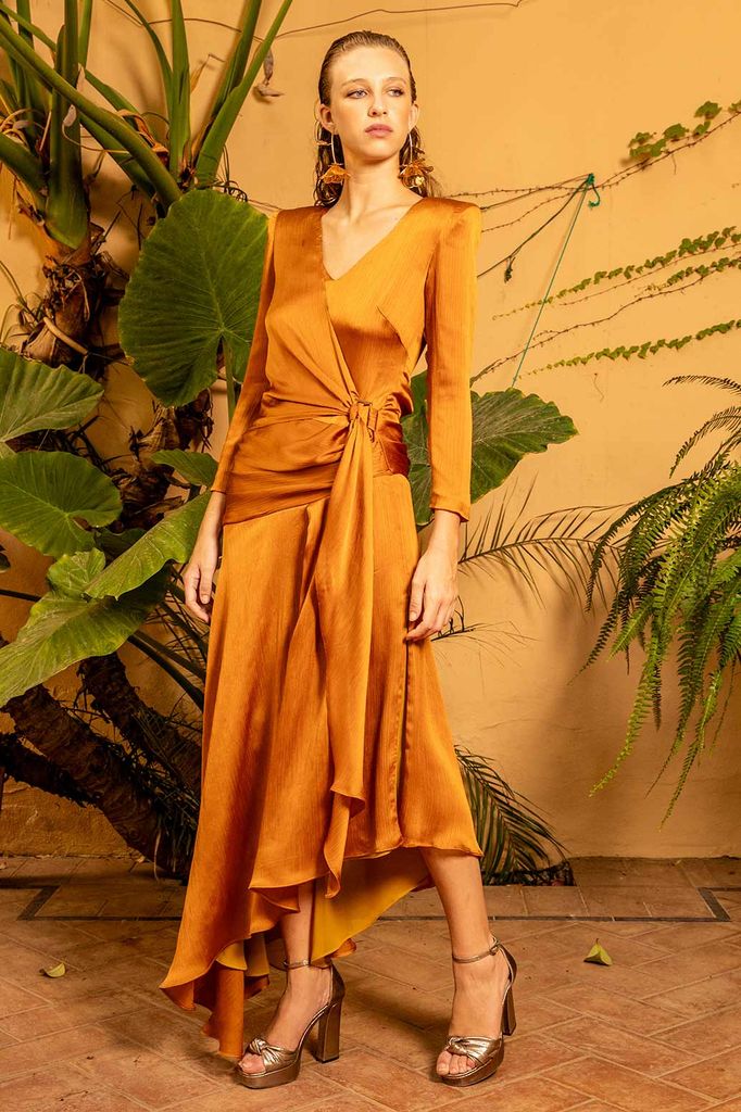Vestidos para madrina de boda hermana del novio Colour Nude