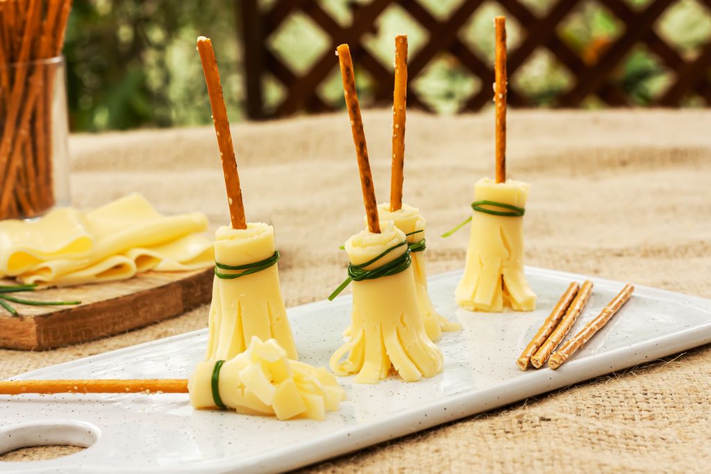 Escobitas de queso de la bruja