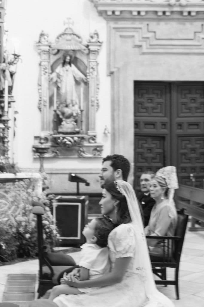 Diana con vestido de novia 'prêt-à-porter' de Alejandra Valero