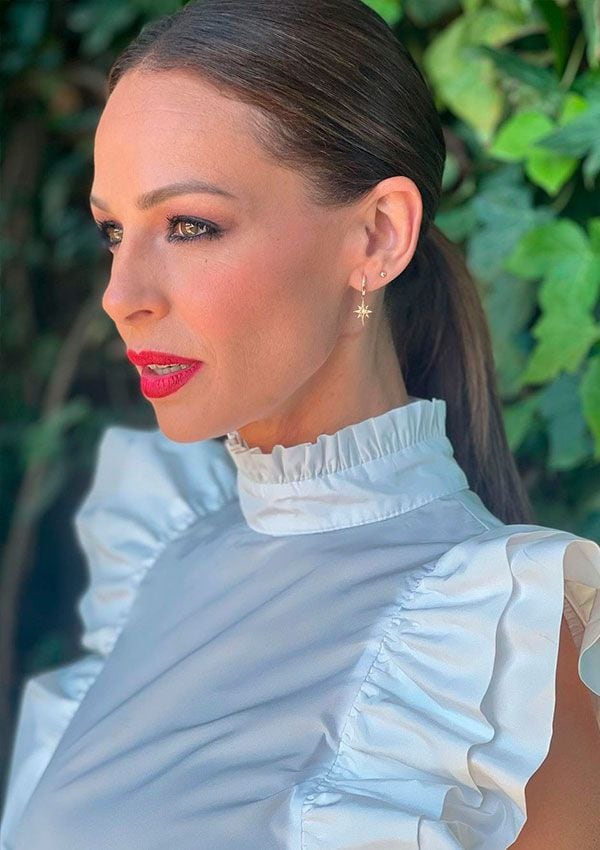 Eva-González-blusa-blanca