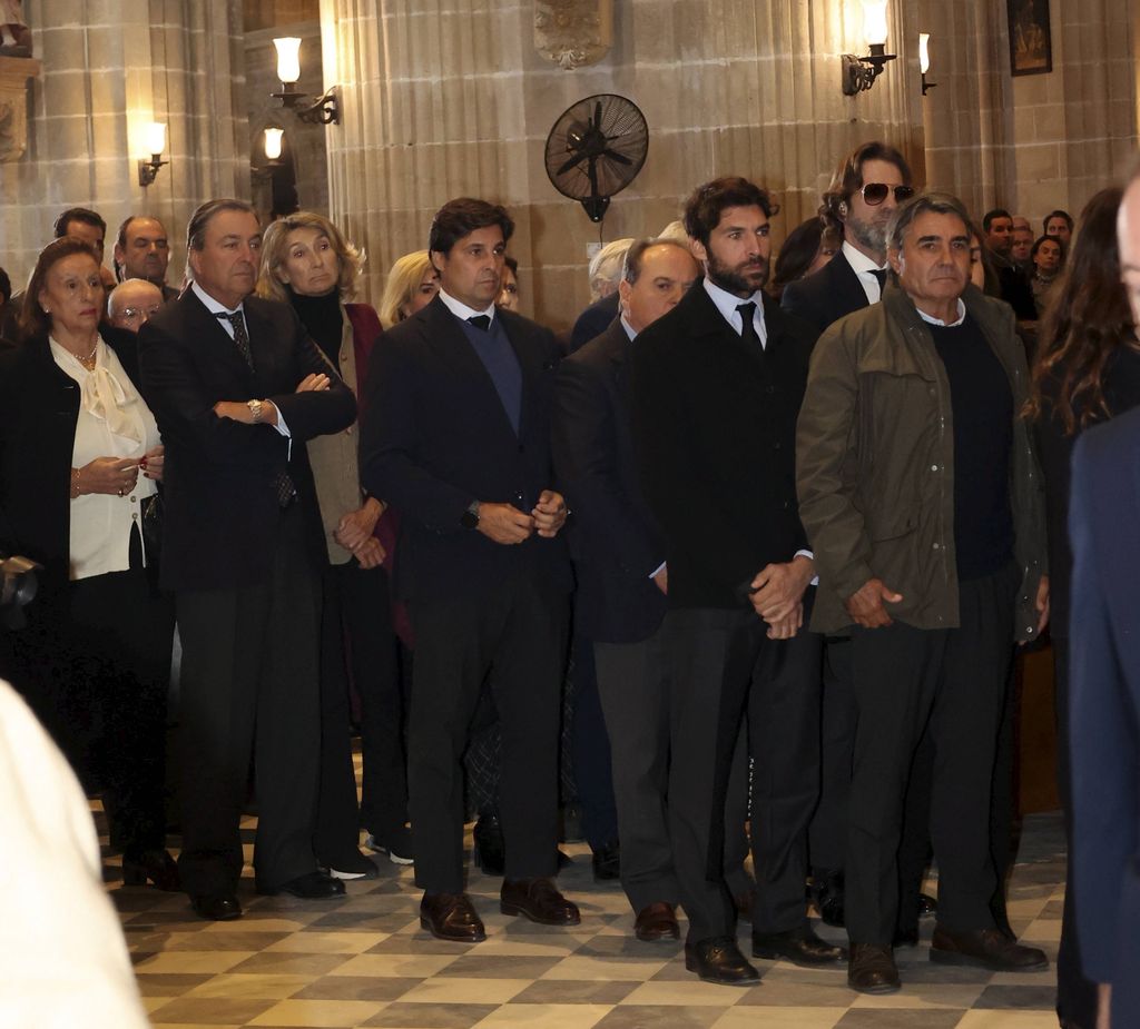 Francisco y Cayetano Rivera en el funeral de Álvaro Domecq en Jerez