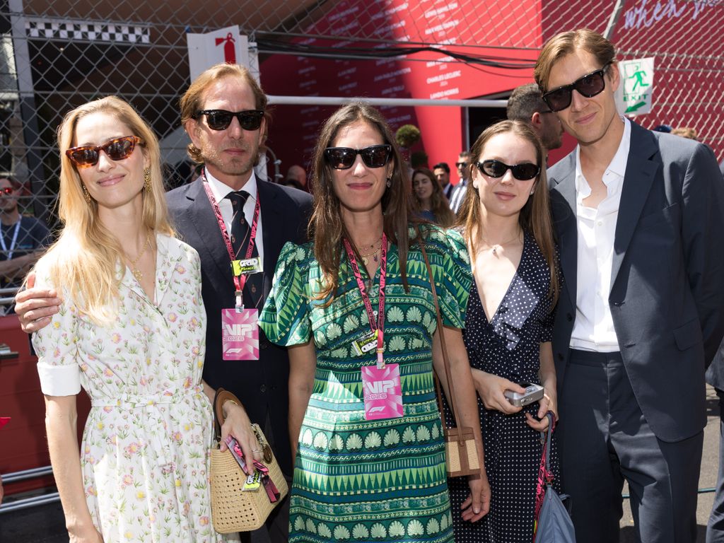 Beatrice Borromeo, Andrea Casiraghi, Tatiana Santo Domingo, la princesa Alexandra de Hannover y Ben-Sylvester Strautmann, durante el Gran Premio de Mónaco (7 de junio de 2026).