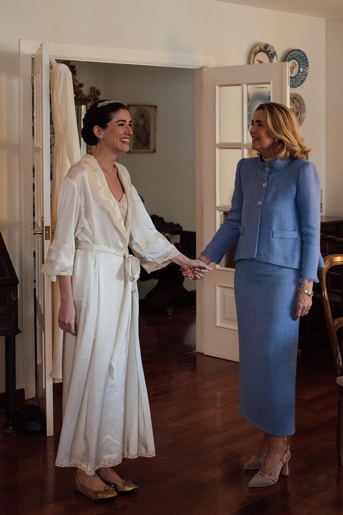 Madre de la novia con traje de Carmen García Studio