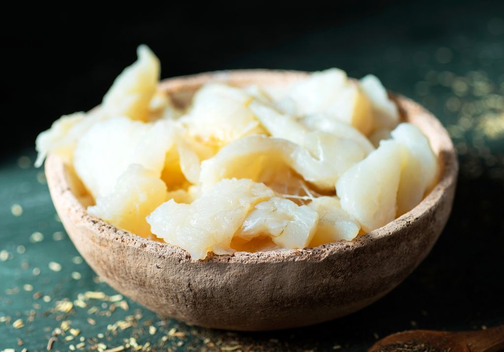 Una de las principales particularidades de esta sopa es el uso de bacalao desalao.