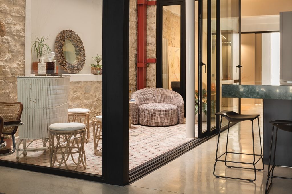 Patio en un piso en Alicante reformado por Volta_