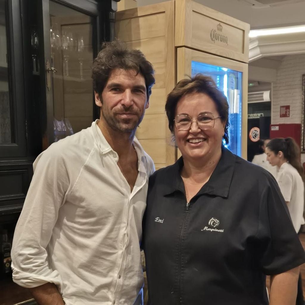 Cayetano Rivera en la pizzería Marquinetti de Tomelloso, Ciudad Real