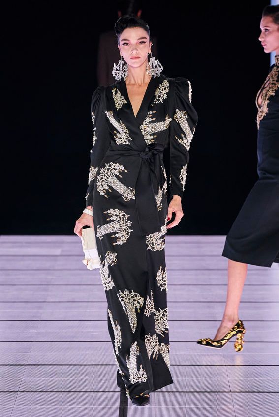 moschino f22 009009220303