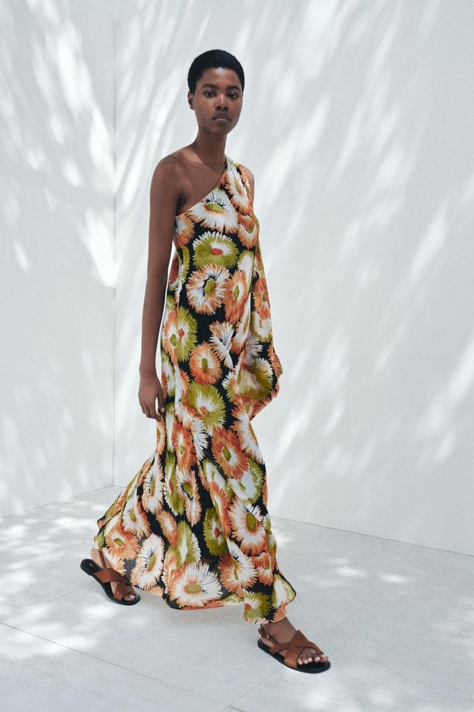 Vestidos de invitada de día de rebajas de Zara