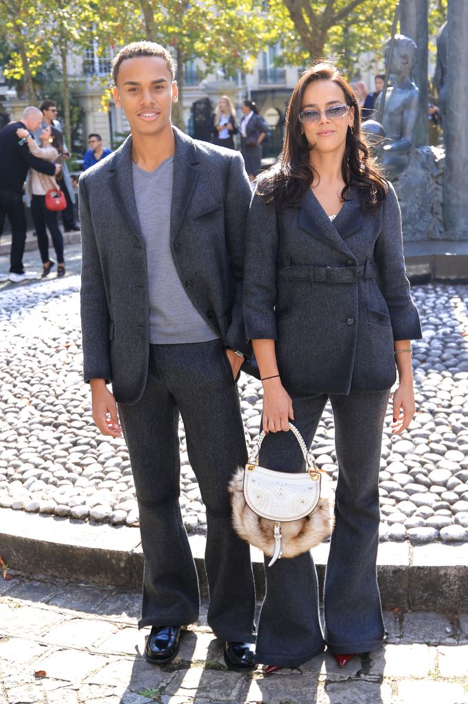 Alexandre Grimaldi y Pauline Ducruet en el último desfile de Miu Miu en la Paris Fashion Week, un plan que nunca se pierden