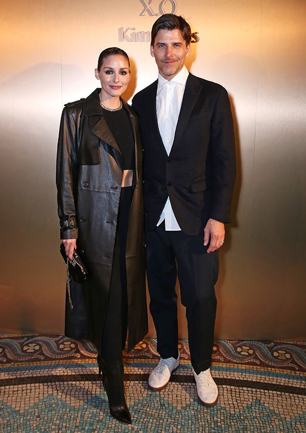 Olivia Palermo con vestido negro 'cut out'
