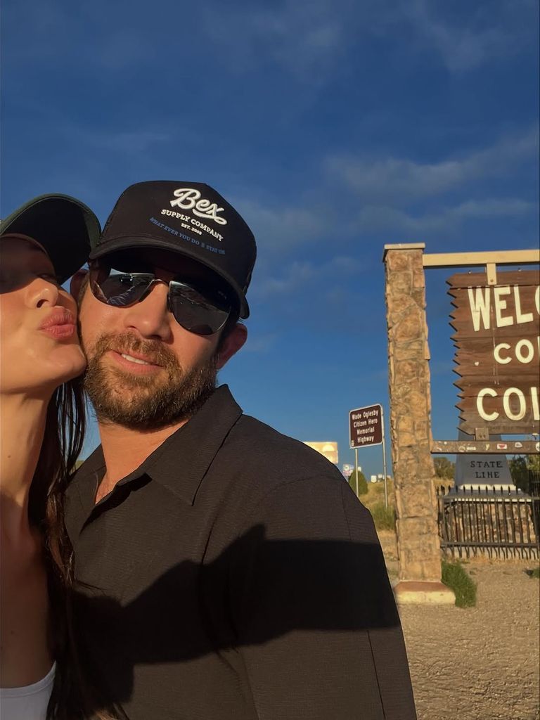 Pese a los desafíos que enfrentaron como pareja, se dejaban ver unidos y enamorados. 