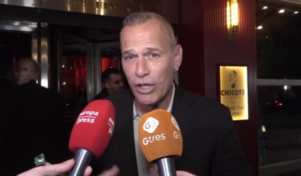 Carlos Lozano en el cumpleaños de Belén Rodríguez