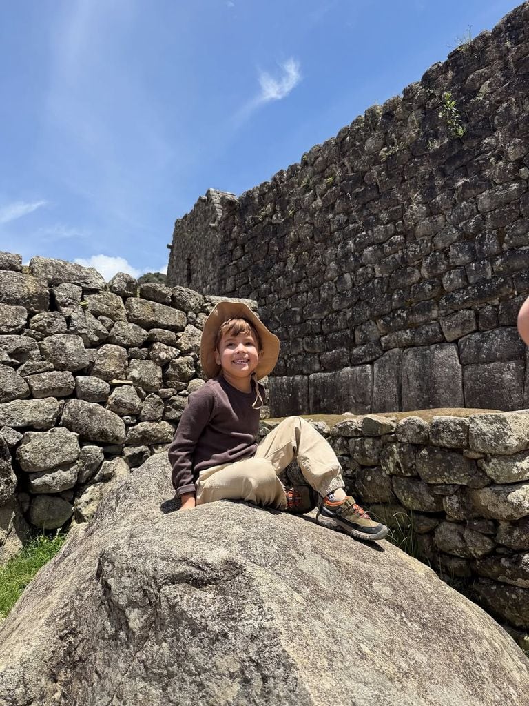 Ford Liam conoció la cultura de mamá 