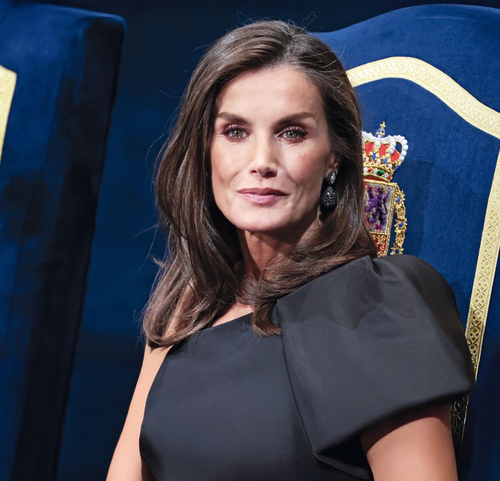 HOLA+4208 Letizia