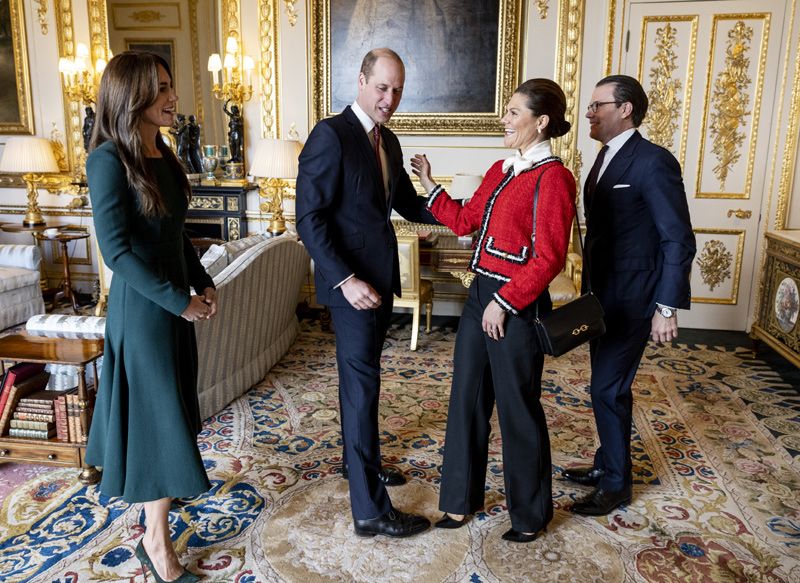 Kate Middleton y el príncipe Guillermo con Victoria y Daniel de Suecia