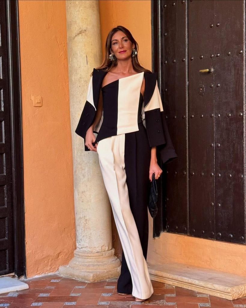 Looks de invitada de boda de primavera sevillanas Rocío de Guzmán