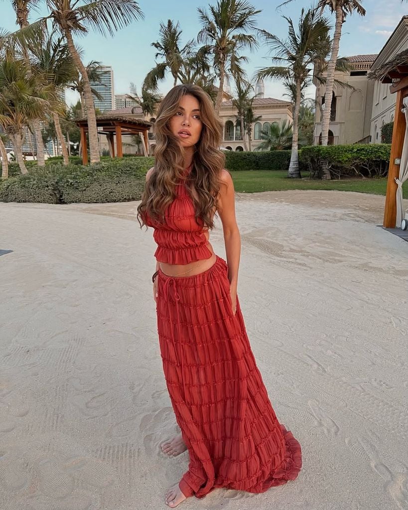 Negin Mirsalehi con look de playa