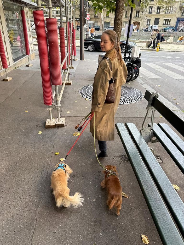 Alejandra de Hannover y su misterioso look de Paris Fashion Week