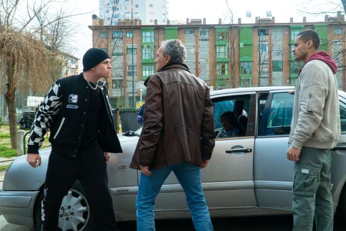 Tente hará la vida imposible a Tirso y a su familia en 'Entrevías'