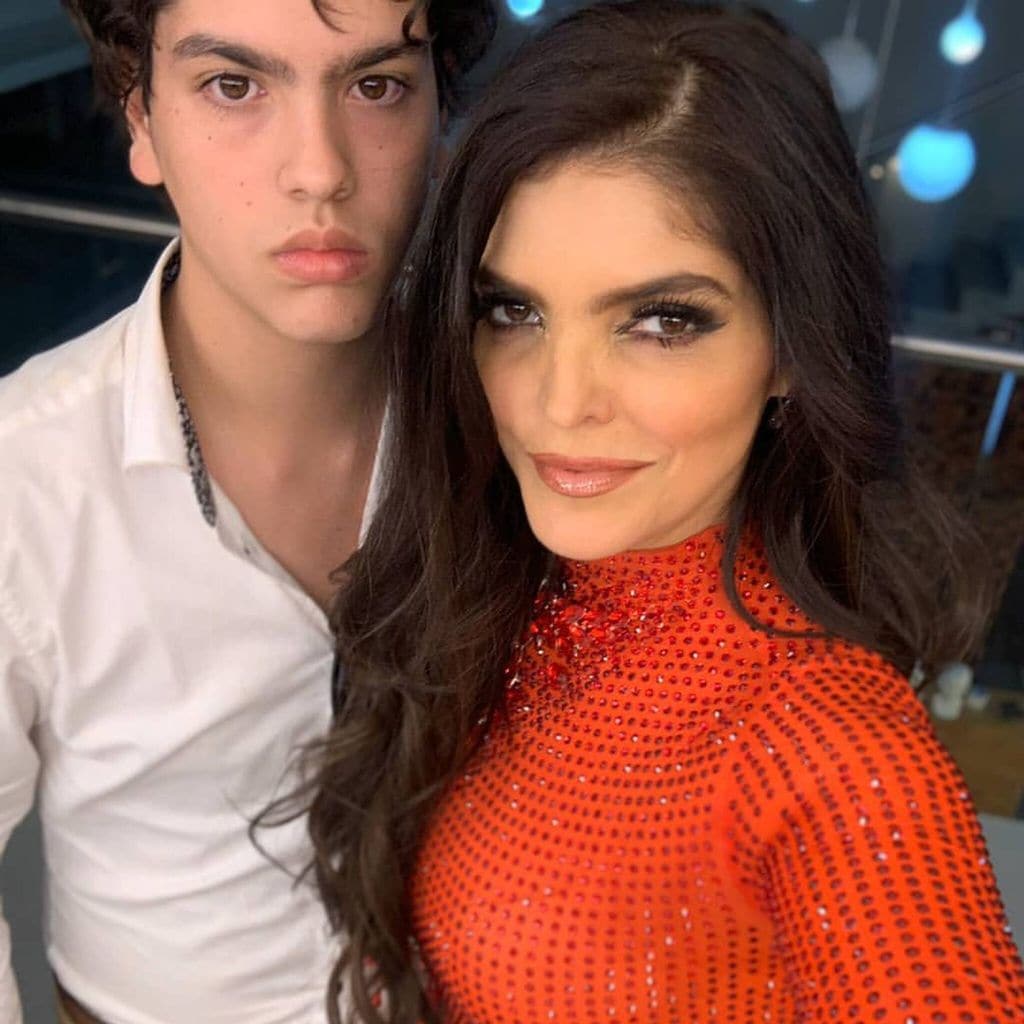 José Fernández Levy y Ana Bárbara