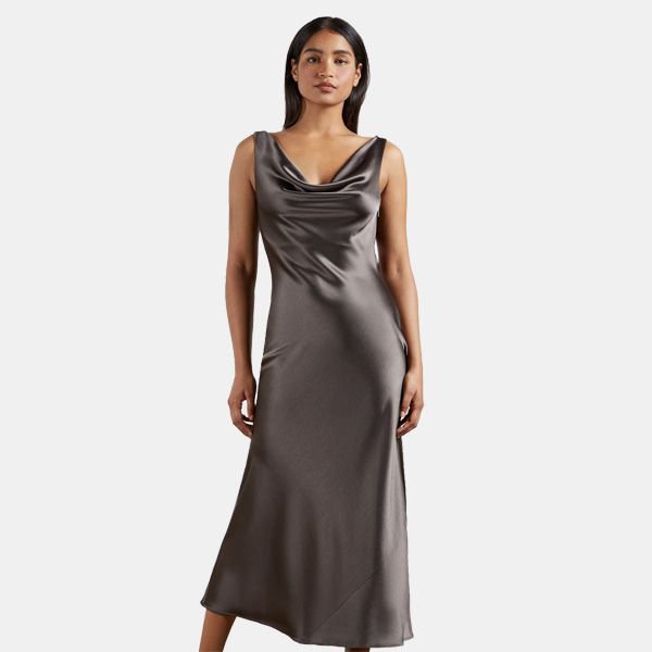 vestido satinado