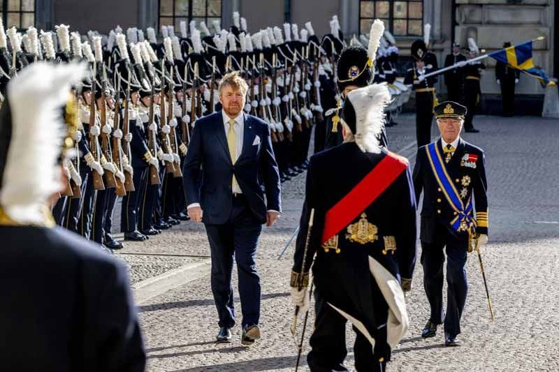 Reyes Guillermo de Holanda y Carlos Gustavo de Suecia