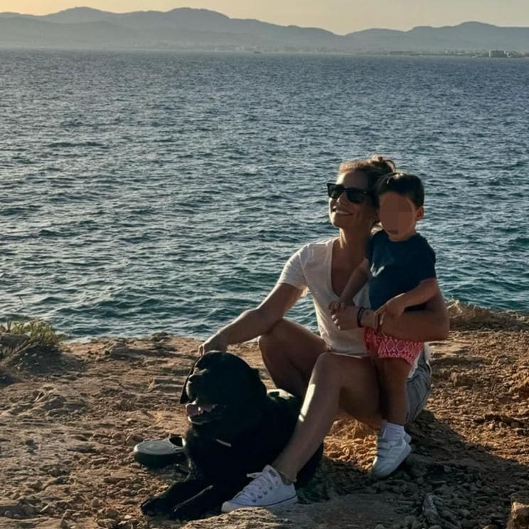 Lucía Villalón con su hijo Diego