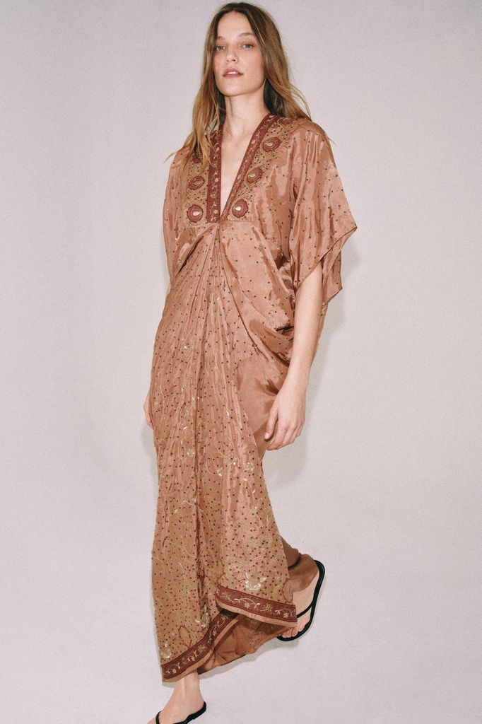 Vestido midi Zara mayo 2026