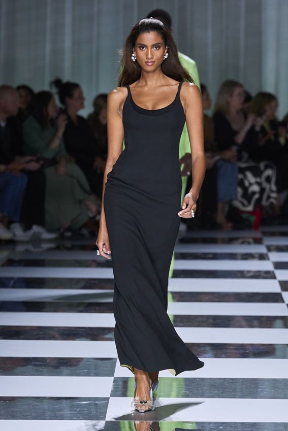 versace068a