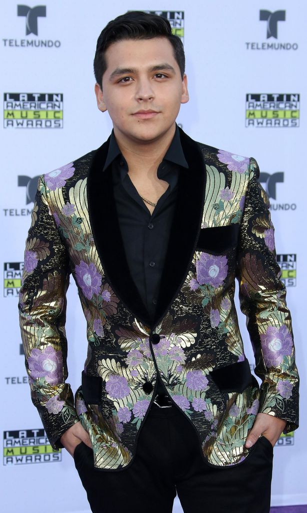 christian nodal en 2017