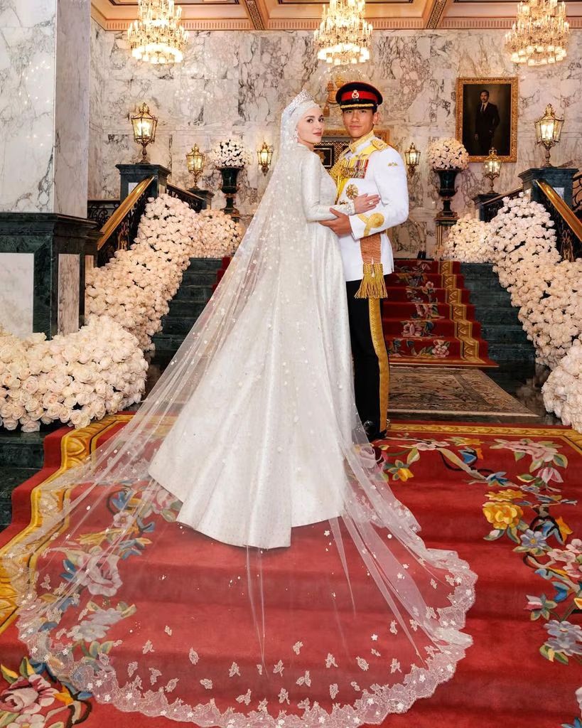 Así fue la boda del príncipe y su esposa