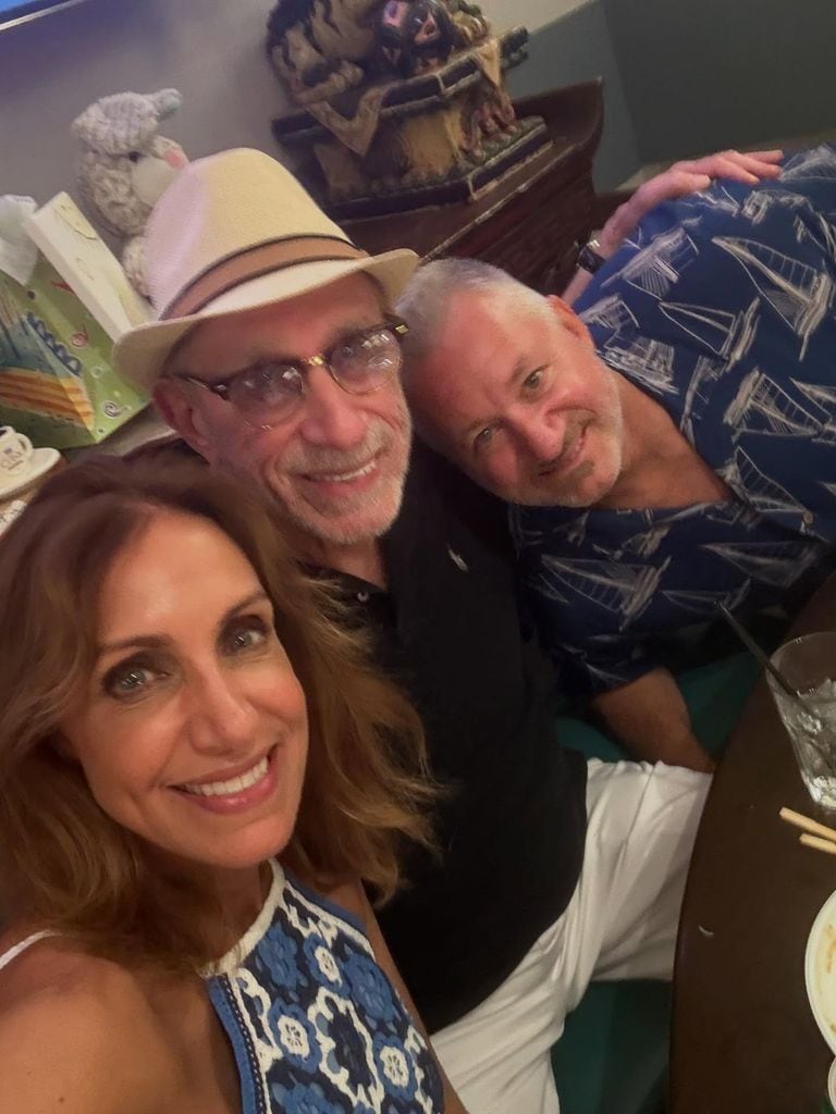 Lili Estefan y su hemrano Juan celebraron a su padre, el señor José Estefan.