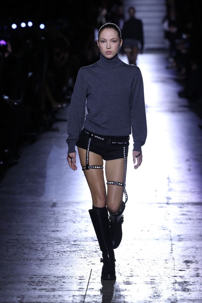 Análisis del estilo de Lila Moss y la influencia de su madre, Kate Moss