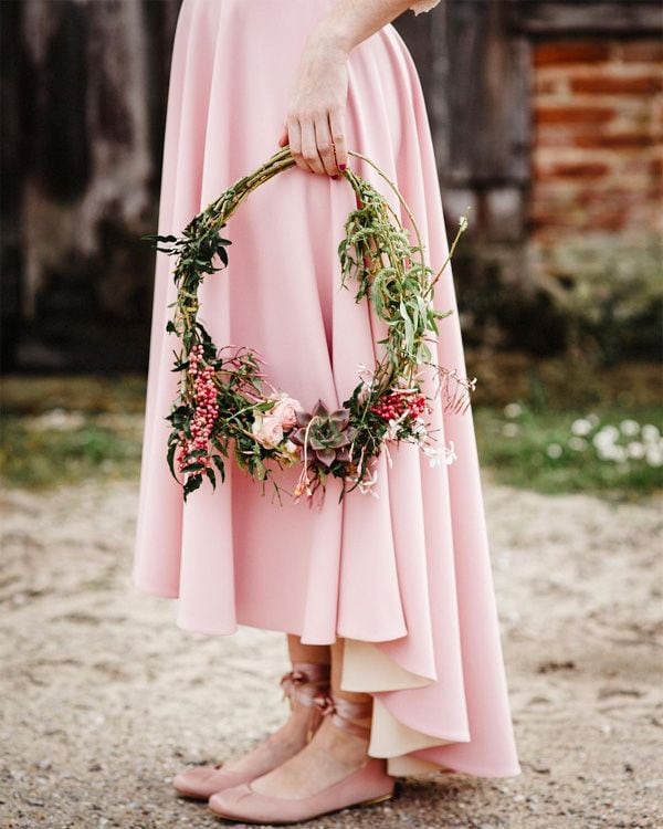 hoop bouquet 