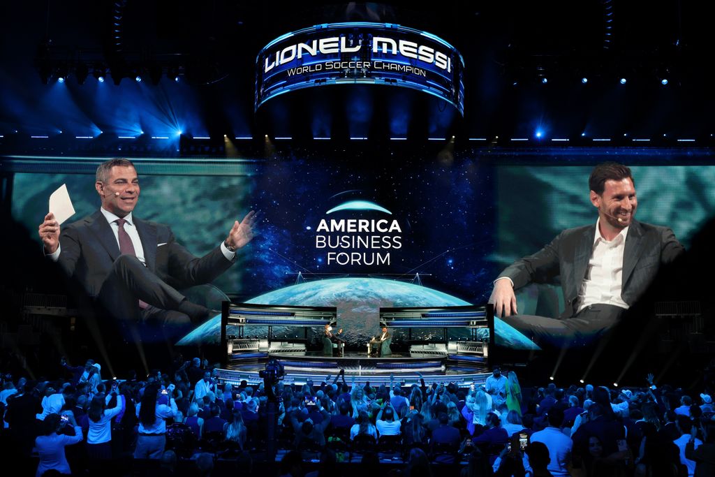 Francis Suarez, alcalde de Miami, entregó la llave de l a ciudad a Lionel Messi